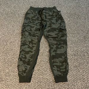 Camo joggers -girls 12